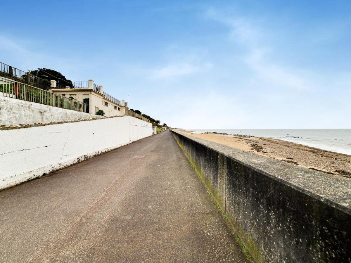 Hotel Sea Breeze Clacton-on-Sea Dış mekan fotoğraf
