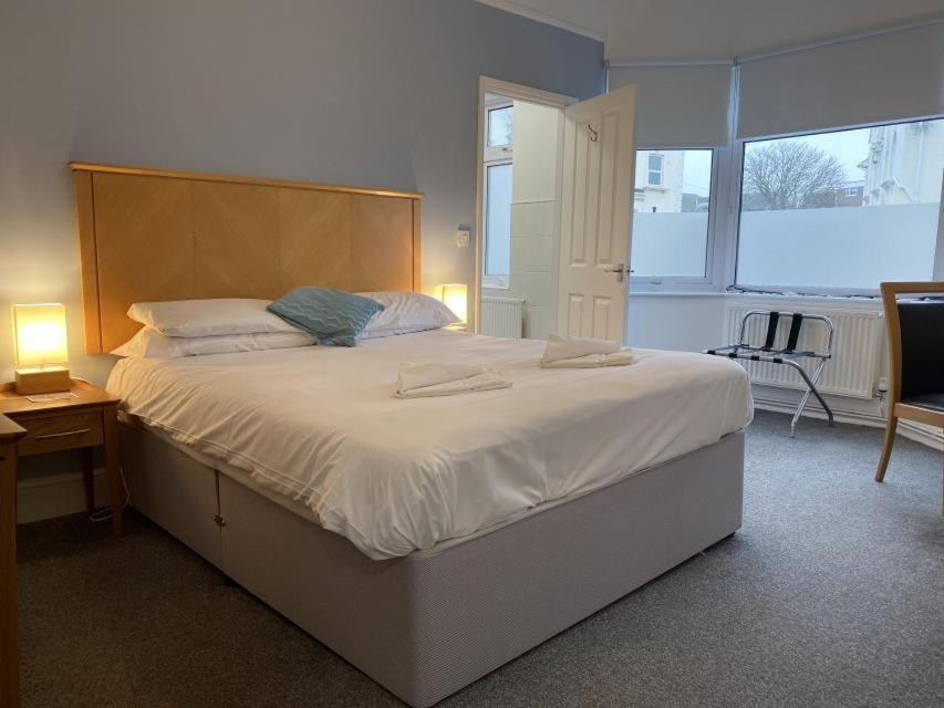 Hotel Sea Breeze Clacton-on-Sea Dış mekan fotoğraf